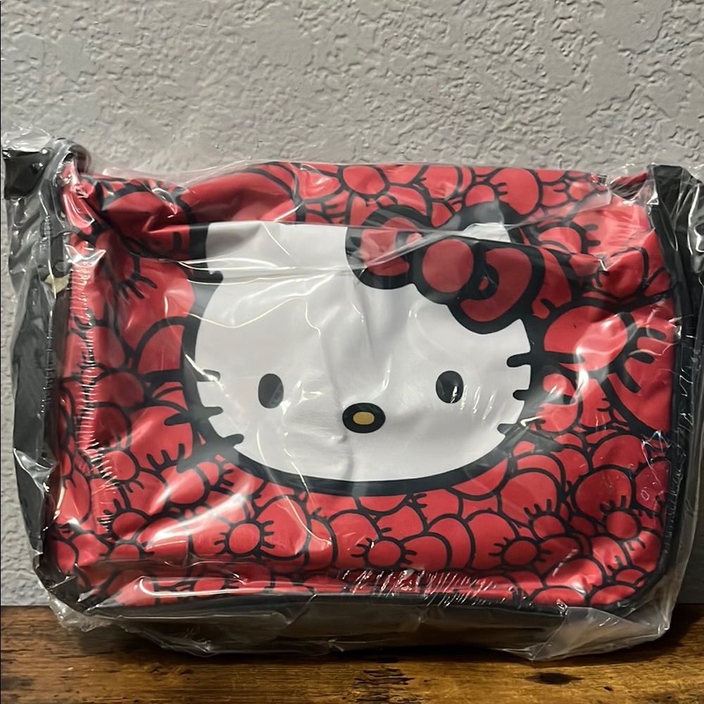 Hello Kitty Red and White 3 piece/ Backpack, lunch-bag/ pencil case NWT